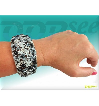 Flowerbed Bracelet (4 colours)